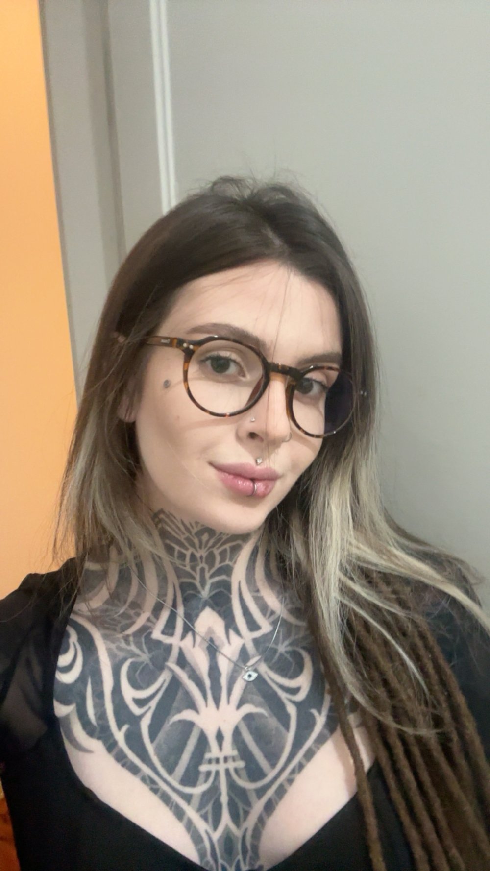 Retrato da tatuadora Barbara Casarini